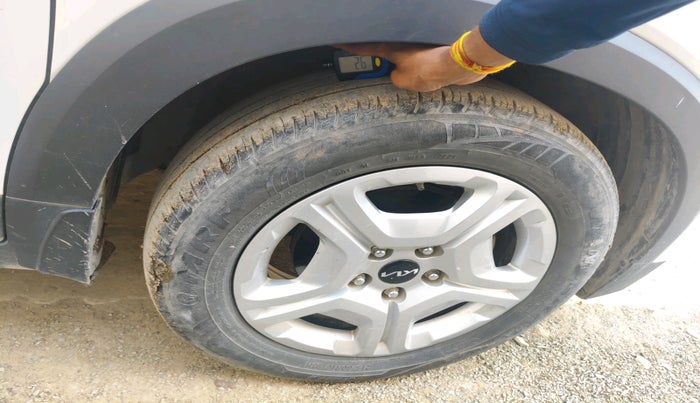 2021 KIA SONET HTK PLUS 1.2, Petrol, Manual, 73,736 km, tyre