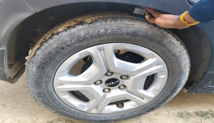 2021 KIA SONET HTK PLUS 1.2, Petrol, Manual, 73,736 km, tyre