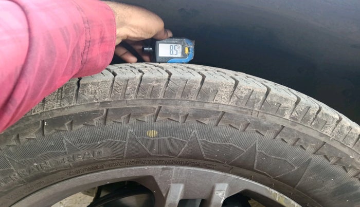 2021 Mahindra Thar LX PETROL HT 4WD AT, Petrol, Automatic, 49,252 km, tyre