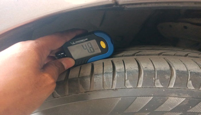 2013 Honda City 1.5L I-VTEC S MT, Petrol, Manual, 1,30,486 km, tyre