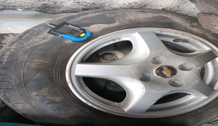 2011 Chevrolet Optra Magnum LT 2.0 TCDI, Diesel, Manual, 1,79,095 km, tyre