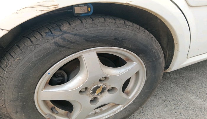 2011 Chevrolet Optra Magnum LT 2.0 TCDI, Diesel, Manual, 1,79,095 km, tyre