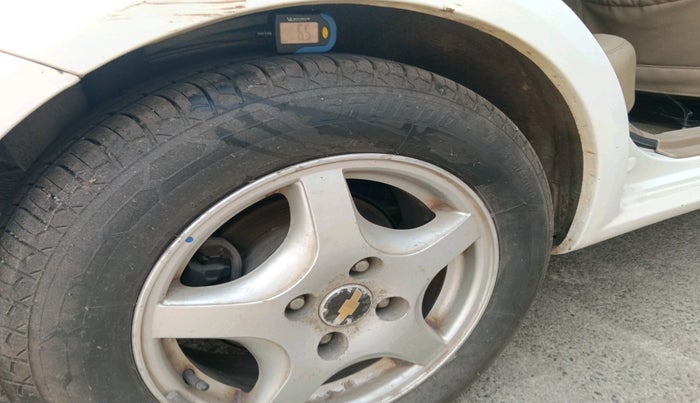 2011 Chevrolet Optra Magnum LT 2.0 TCDI, Diesel, Manual, 1,79,095 km, tyre