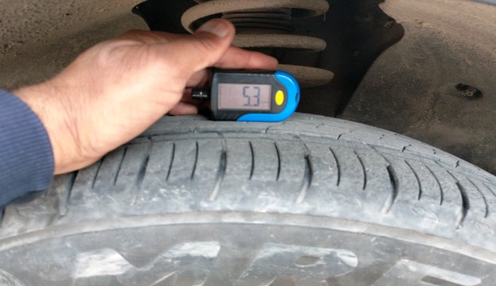 2018 Mahindra XUV500 W9 AT, Diesel, Automatic, 61,617 km, tyre