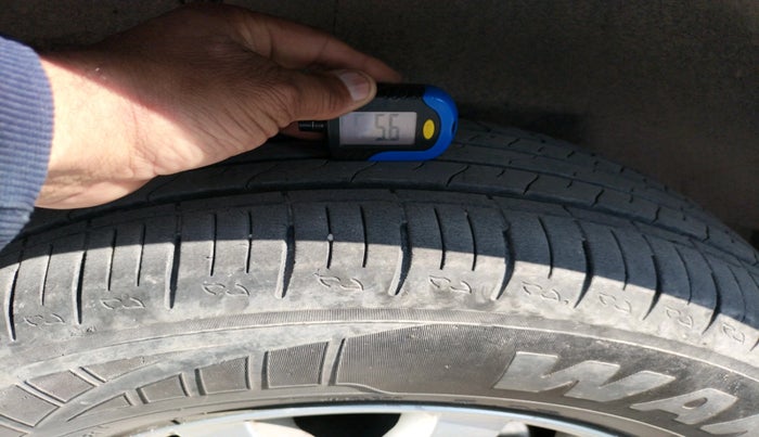 2018 Mahindra XUV500 W9 AT, Diesel, Automatic, 61,617 km, tyre