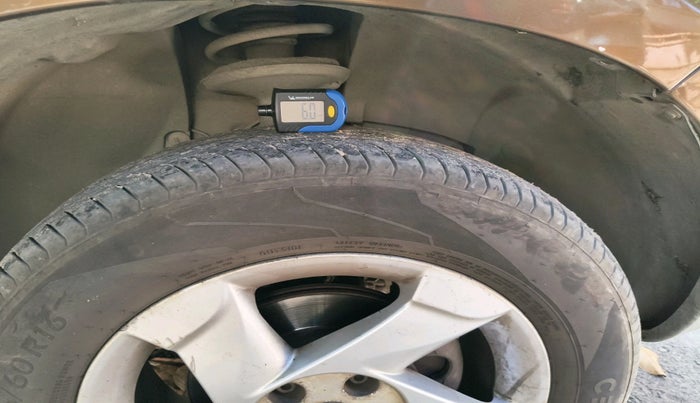 2013 Renault Duster 85 PS RXL DIESEL, Diesel, Manual, 1,59,983 km, tyre