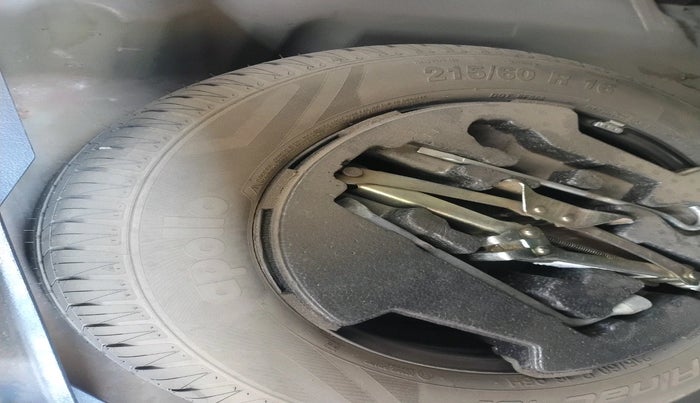 2016 Maruti Vitara Brezza ZDI, Diesel, Manual, 87,306 km, tyre