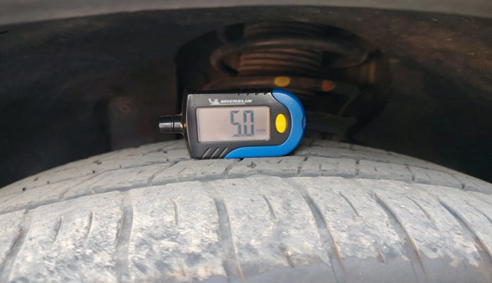 2018 Volkswagen TIGUAN HIGHLINE TDI AT, Diesel, Automatic, 1,01,625 km, tyre