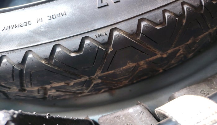 2018 Volkswagen TIGUAN HIGHLINE TDI AT, Diesel, Automatic, 1,01,625 km, tyre