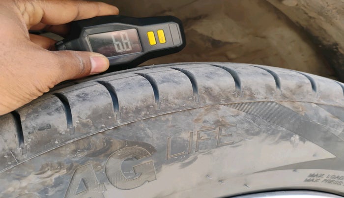 2014 Maruti Swift Dzire VDI, Diesel, Manual, 84,521 km, tyre