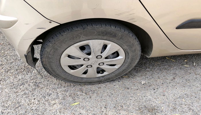 2011 Hyundai i10 MAGNA 1.2, Petrol, Manual, 63,938 km, tyre