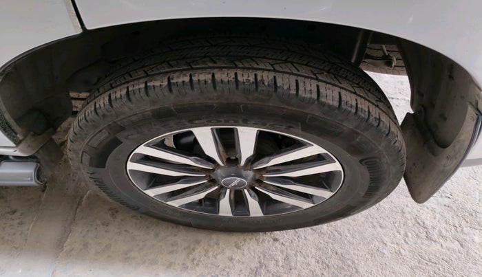 2018 ISUZU MU-X 4x2 AT, Diesel, Automatic, 2,78,837 km, tyre