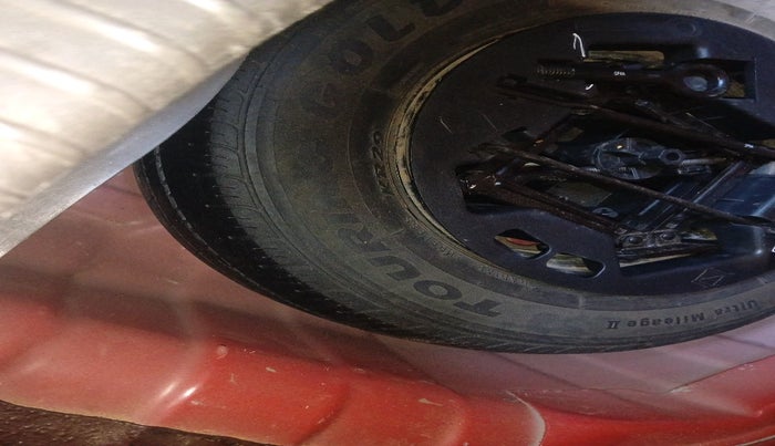 2011 Hyundai i10 MAGNA 1.2, Petrol, Manual, 51,600 km, tyre