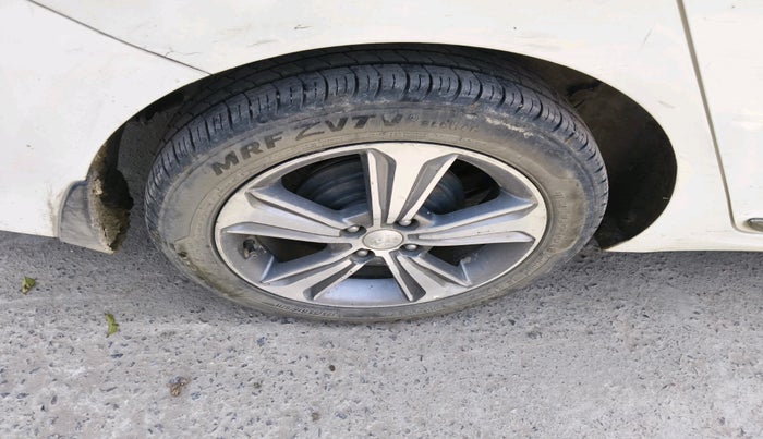 2018 Hyundai Verna 1.6 CRDI SX, Diesel, Manual, 2,04,361 km, tyre