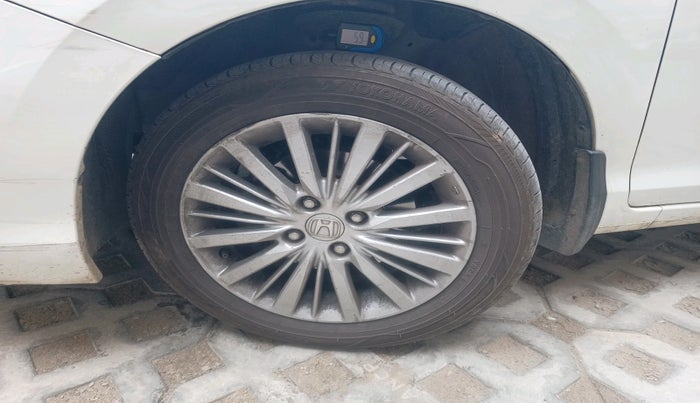 2021 Honda City 1.5L I-VTEC V MT 5TH GEN, Petrol, Manual, 77,599 km, tyre