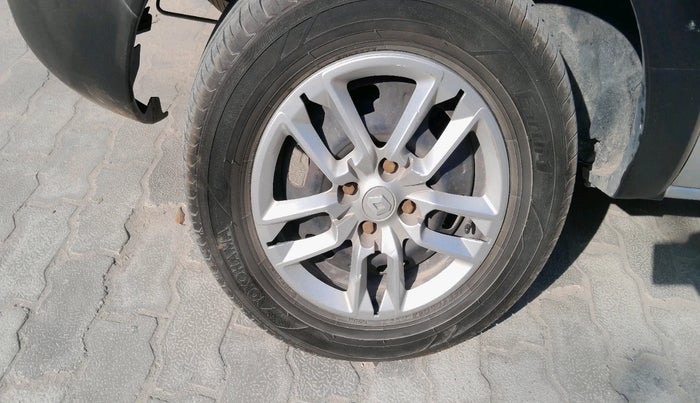 2019 Renault TRIBER RXT, Petrol, Manual, 46,904 km, tyre