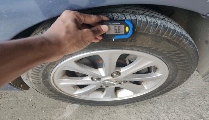 2014 Hyundai Grand i10 ASTA AT 1.2 KAPPA VTVT, Petrol, Automatic, 41,112 km, tyre