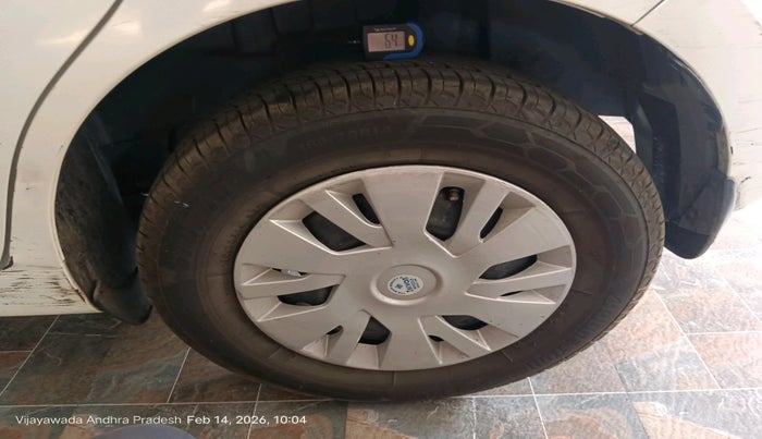 2018 Maruti Swift VXI, Petrol, Manual, 67,204 km, tyre