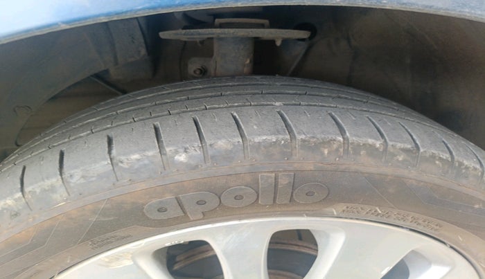 2017 Maruti Baleno ALPHA PETROL 1.2, Petrol, Manual, 85,709 km, tyre