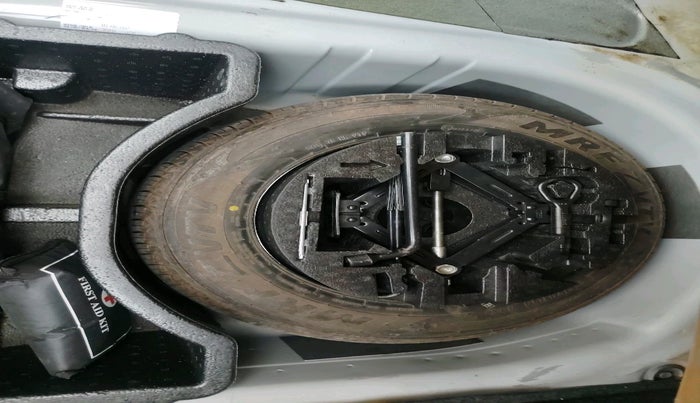 2020 Skoda Rapid AMBITION 1.6 MPI MT, Petrol, Manual, 37,198 km, tyre