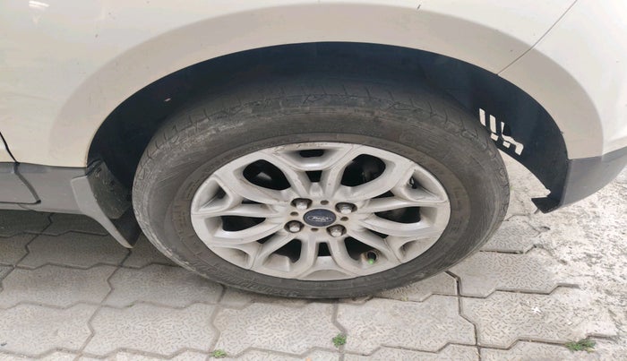 2014 Ford Ecosport TITANIUM 1.5L DIESEL, Diesel, Manual, 1,17,575 km, tyre