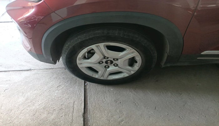 2021 KIA SONET HTX 1.5, Diesel, Manual, 62,400 km, tyre