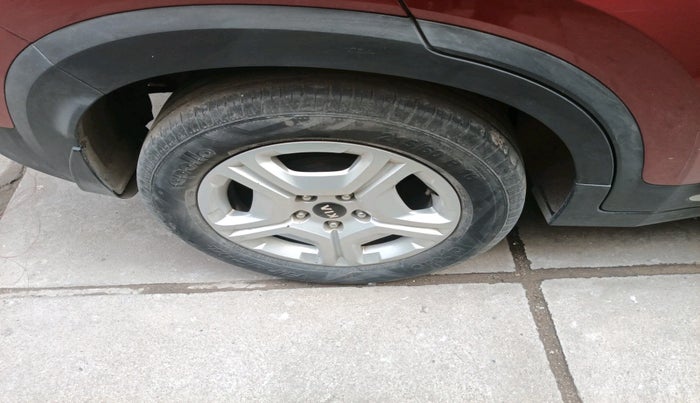 2021 KIA SONET HTX 1.5, Diesel, Manual, 62,400 km, tyre