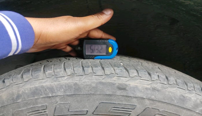 2019 Mahindra XUV500 W7 AT, Diesel, Automatic, 72,644 km, tyre