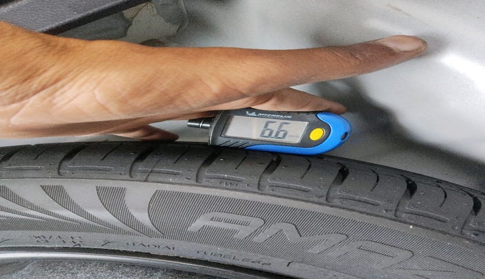 2023 Hyundai GRAND I10 NIOS SPORTZ AMT 1.2 KAPPA VTVT, Petrol, Automatic, 14,811 km, tyre