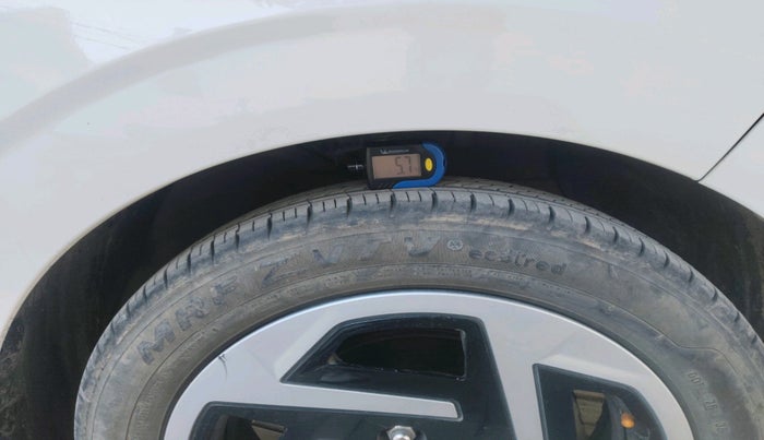 2023 Hyundai GRAND I10 NIOS SPORTZ AMT 1.2 KAPPA VTVT, Petrol, Automatic, 14,811 km, tyre