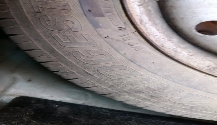 2015 Maruti Wagon R 1.0 LXI, Petrol, Manual, 92,822 km, tyre