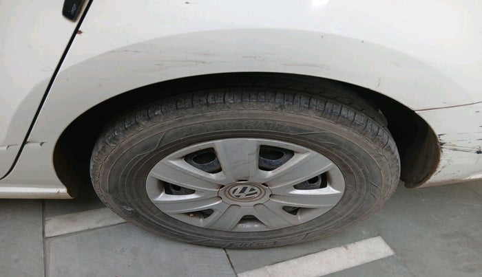 2011 Volkswagen Vento COMFORTLINE 1.6, Petrol, Manual, 65,298 km, tyre