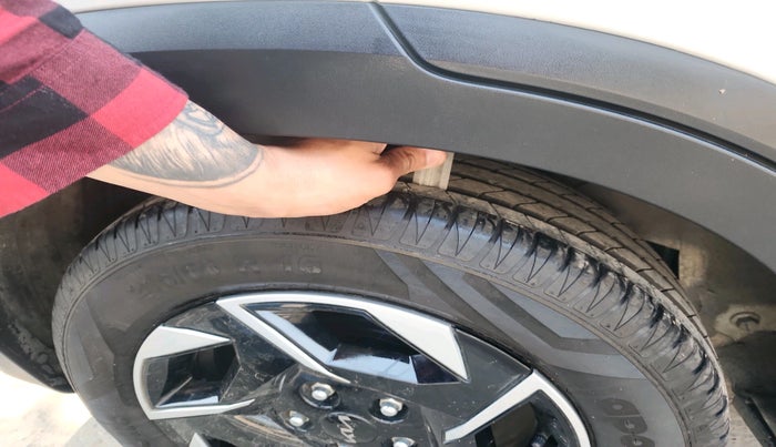 2024 KIA SONET HTK (O) 1.2 Petrol MT, Petrol, Manual, 3,702 km, tyre