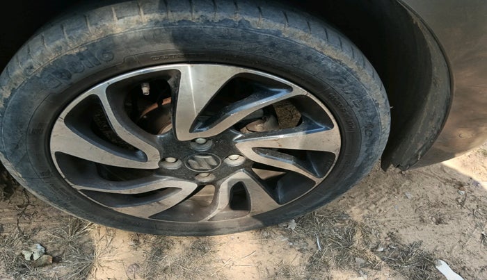 2019 Maruti Baleno ZETA PETROL 1.2, Petrol, Manual, 68,301 km, tyre