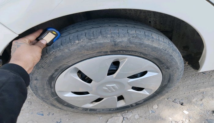 2014 Maruti Celerio ZXI, Petrol, Manual, 97,172 km, tyre