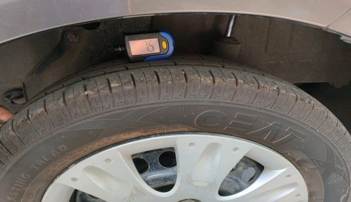 2012 Honda Brio S MT, Petrol, Manual, 52,093 km, tyre