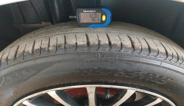 2012 Maruti Ertiga ZDI, Diesel, Manual, 1,52,150 km, tyre