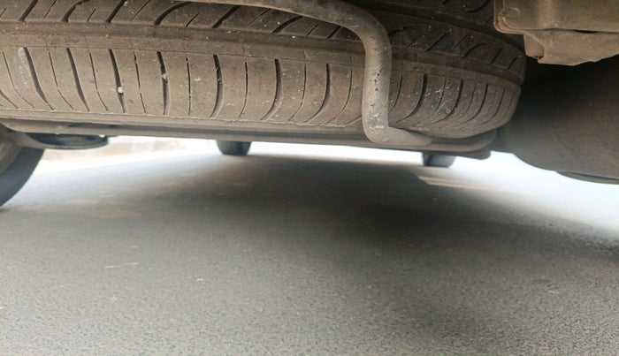 2014 Maruti Ertiga VXI CNG, CNG, Manual, 1,73,395 km, tyre