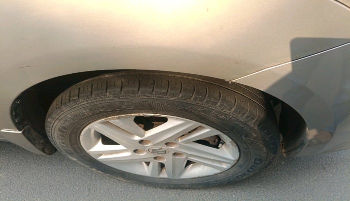 2014 Maruti Ertiga VXI CNG, CNG, Manual, 1,73,395 km, tyre