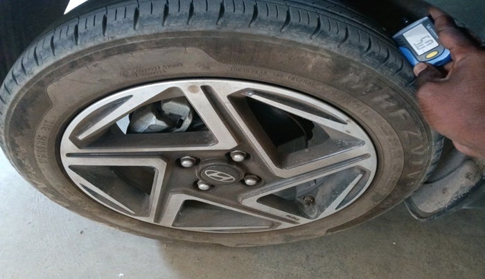 2023 Hyundai GRAND I10 NIOS SPORTZ 1.2 KAPPA VTVT DUAL TONE, Petrol, Manual, 24,940 km, tyre