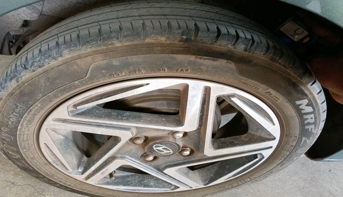 2023 Hyundai GRAND I10 NIOS SPORTZ 1.2 KAPPA VTVT DUAL TONE, Petrol, Manual, 24,940 km, tyre