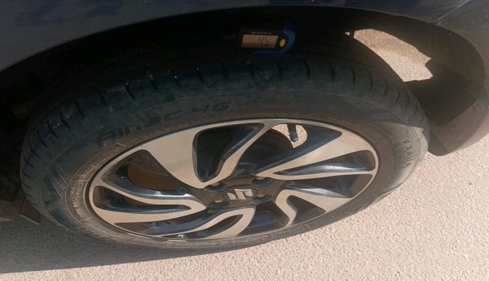 2021 Maruti Baleno ZETA PETROL 1.2, Petrol, Manual, 30,282 km, tyre