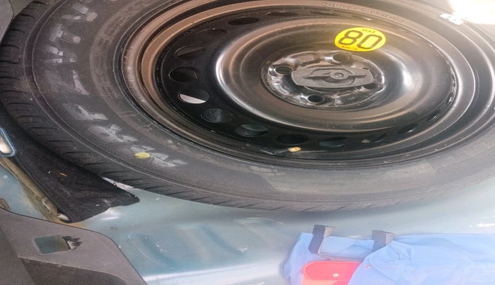 2021 Maruti Baleno ZETA PETROL 1.2, Petrol, Manual, 30,282 km, tyre