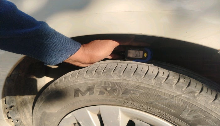 2012 Maruti Swift Dzire VXI, Petrol, Manual, 75,763 km, tyre