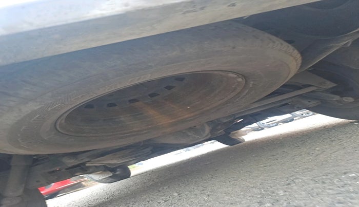 2011 Mahindra Xylo E8 BS III, Diesel, Manual, 90,829 km, tyre