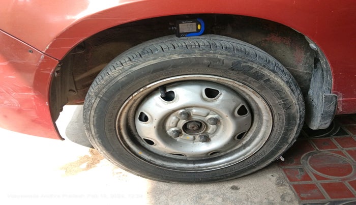 2011 Maruti Alto K10 LXI, Petrol, Manual, 68,266 km, tyre