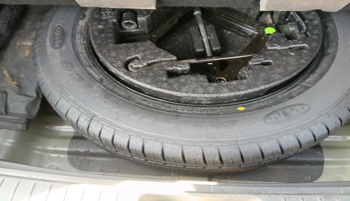 2016 Hyundai Creta SX PLUS 1.6 PETROL, Petrol, Manual, 99,099 km, tyre