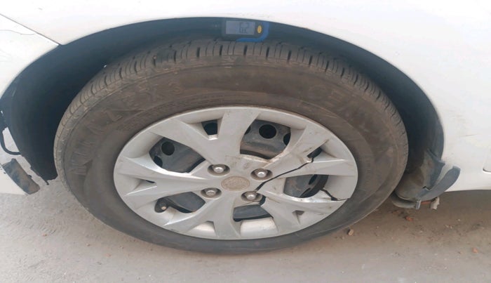 2017 Hyundai Grand i10 SPORTZ 1.2 KAPPA VTVT, CNG, Manual, 55,552 km, tyre