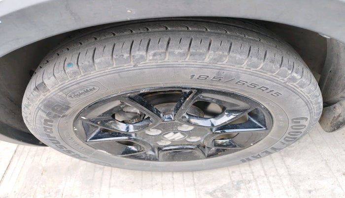 2018 Maruti IGNIS ZETA 1.2 AMT, Petrol, Automatic, 84,965 km, tyre