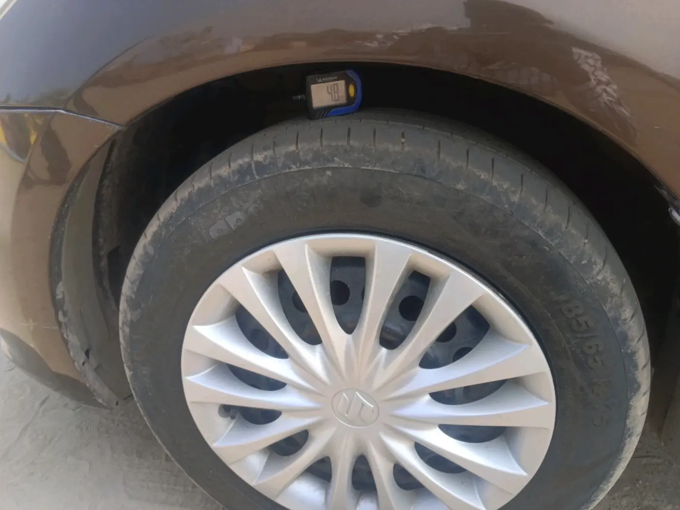 2015 Maruti Ciaz VDI, Diesel, Manual, 2,15,080 km, tyre